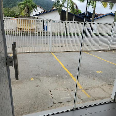 Aparts Lesther Ubatuba Esterno foto